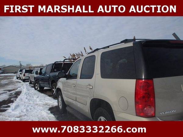 2009 GMC Yukon SLT w/4SA - Auction Pricing - - by for sale in Harvey, WI – photo 3