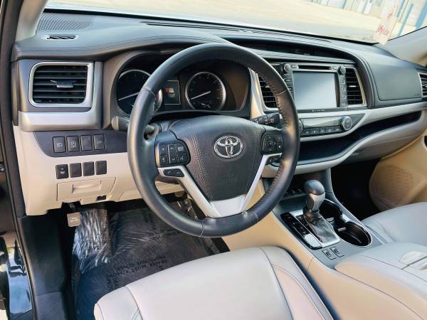 2018 Toyota Highlander XLE AWD pmt 414 00 wac - - by for sale in Broken Arrow, OK – photo 5