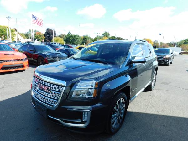 2017 GMC TERRAIN DENALI**LIKE NEW**LOW MILES**FINANCING AVAILABLE**... for sale in redford, MI – photo 4