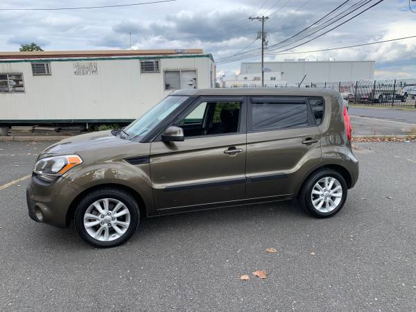 2012 Kia Soul · + Wagon 4D - cars & trucks - by owner - vehicle... for sale in Teterboro, NJ – photo 2