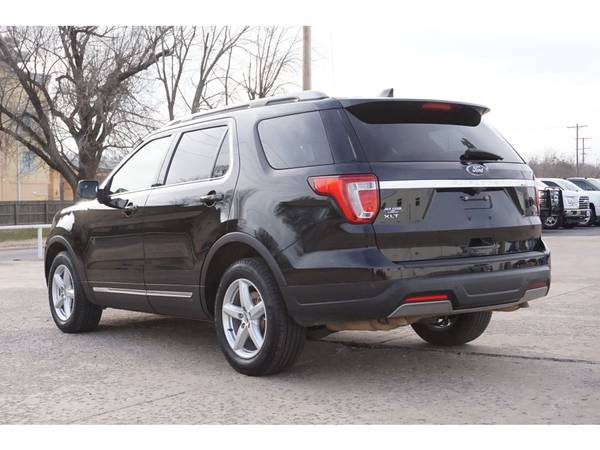 2019 Ford Explorer XLT - - by dealer - vehicle for sale in Claremore, AR – photo 2