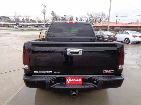 2013 GMC Sierra 1500 4WD Crew Cab SLE - - by dealer for sale in Marion, IA – photo 7