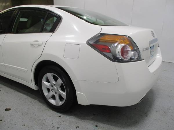 2009 Nissan Altima 4dr Sdn I4 CVT 2.5 S for sale in Wadena, MN – photo 6