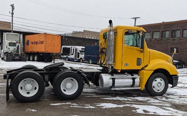 2007 Freightliner Columbia Day Cab Detroit D60 Engine - cars & for sale in Chicago, IL – photo 7