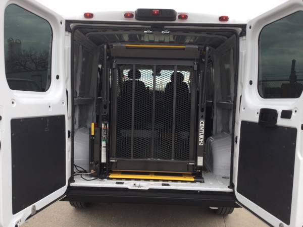 2019 PROMASTER CARGO W/LIFTGATE & 7 SEATBELTS FOR WHEELCHAIR - cars for sale in Lincoln, NE – photo 3