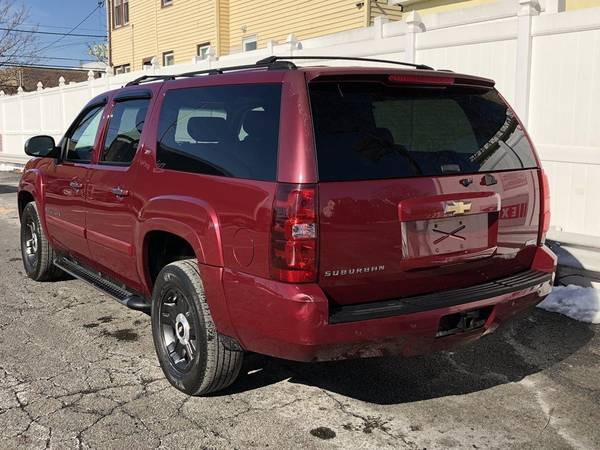 2007 Chevrolet Suburban 1500 - - by dealer - vehicle for sale in Paterson, NJ – photo 6