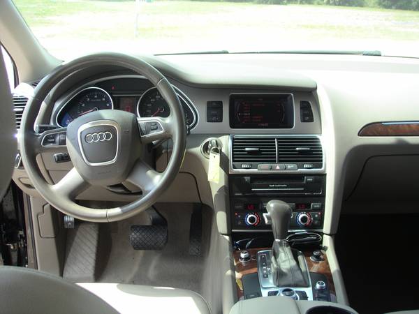 2011 Audi Q7 Premium Plus Quattro 73k miles - cars & trucks - by... for sale in Biloxi, MS – photo 11