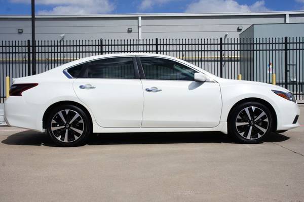 2018 Nissan Altima SR * 1-Owner * ONLY 11k MILES * Keyless * BU CAM * for sale in Plano, TX – photo 3
