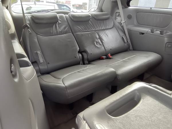 08 TOYOTA SIENNA LIMITED AWD - - by dealer - vehicle for sale in Milford, CT – photo 12