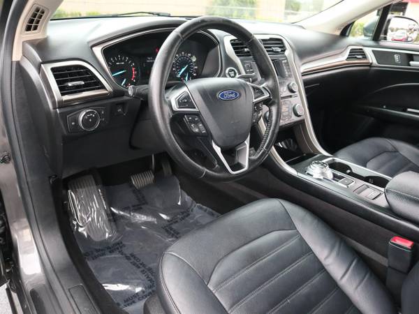 2017 Ford Fusion SE FWD - cars & trucks - by dealer - vehicle... for sale in Spring Hill, FL – photo 10