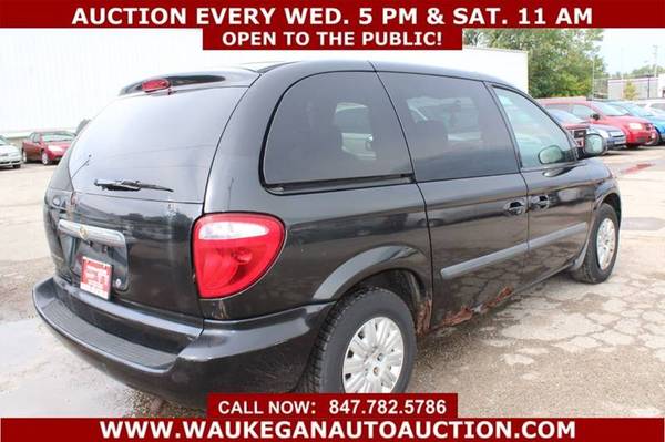 2006 *CHRYSLER* *TOWN AND COUNTRY* 3.3L V6 3ROW CD 660121 for sale in WAUKEGAN, WI – photo 3