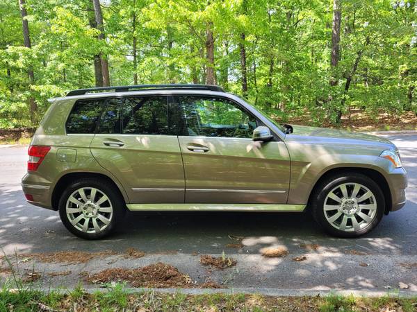 2010 Mercedes GLK 350 4Matic Low miles Excellent Condition - cars & for sale in Henrico, VA – photo 8