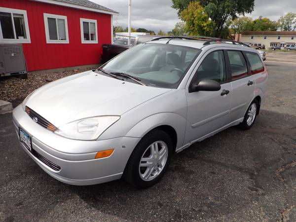 2001 Ford Focus SE 4dr Wagon for sale in Savage, MN – photo 3