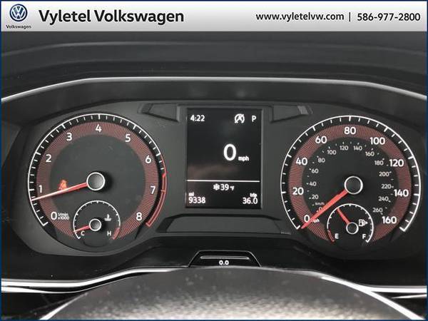 2020 Volkswagen Jetta sedan R-Line Auto w/ULEV - Volkswagen Pure for sale in Sterling Heights, MI – photo 21