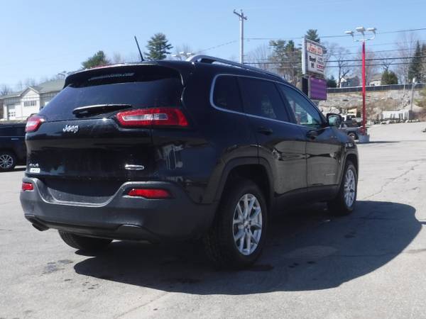 2014 Jeep Cherokee 4WD 4dr Latitude - - by dealer for sale in Auburn, ME – photo 3