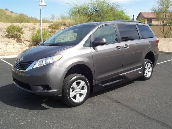 2017 Toyota Sienna LE Wheelchair Handicap Mobility Van - cars & for sale in Other, OH – photo 20