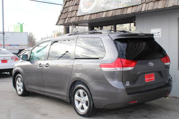 2012 Toyota Sienna LE 7 Passenger, Van, Only 55k, Great Price - cars... for sale in Omaha, NE – photo 7