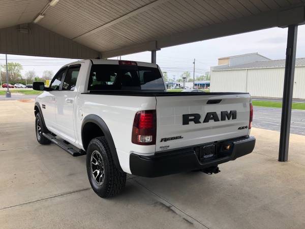 2016 RAM REBEL CREW 4X4 1500 - - by dealer - vehicle for sale in Greenfield, IN – photo 5