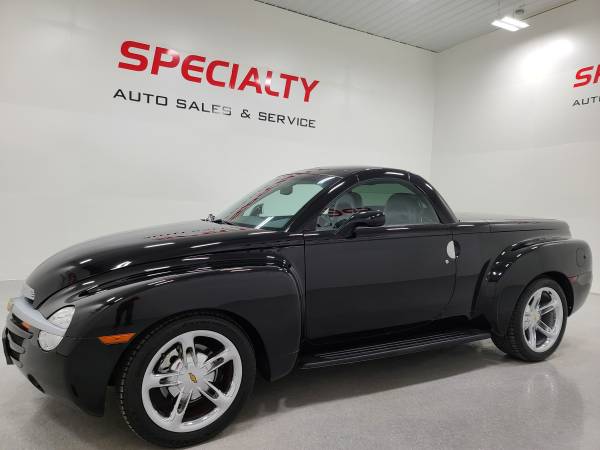 2004 Chevrolet SSR! Convertible! New Tires! New Brakes! Only 56k Mi!... for sale in Suamico, WI – photo 2