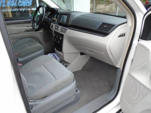 2009 Volkswagen Routan SE *We're Safely Open for Business!* - cars &... for sale in Pittsburgh, PA – photo 9