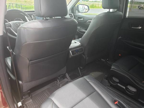 2016 Toyota Highlander Limited Platinum for sale in Dwight, IL – photo 8