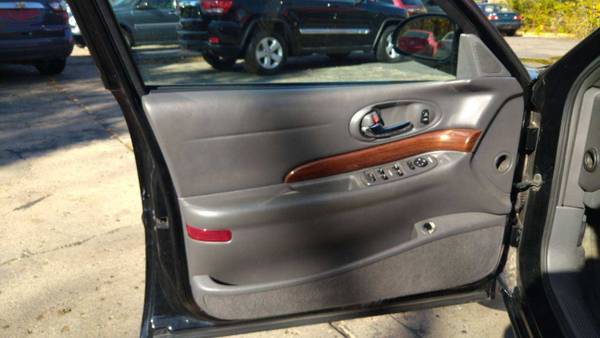 2004 BUICK LESABRE CUSTOM - cars & trucks - by dealer - vehicle... for sale in Holly, OH – photo 3