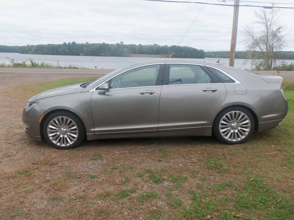 2015 Lincoln MKZ Reserve for sale in Cornell, WI – photo 2