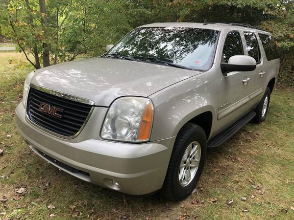 2008 GMC YUKON XL LOADED LEATHER MOONROOF! 140K EXCEL IN/OUT! E-85 GAS for sale in Copiague, NY – photo 16