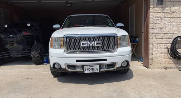 09 GMC Sierra denali for sale in Hargill, TX – photo 2