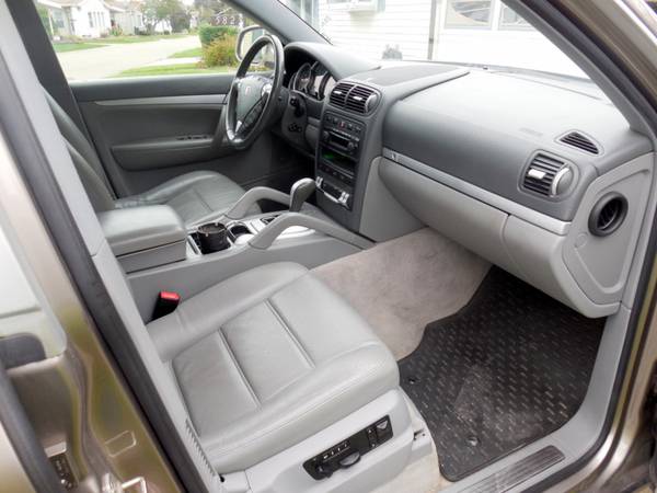 2004 Porsche Cayenne S Sport "Up for a Quick Sale" for sale in Rochester, MI – photo 7