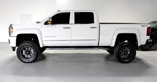 2015 GMC Sierra 2500HD Denali Crew Cab 4WD - cars & trucks - by... for sale in Fredericksburg, District Of Columbia – photo 7