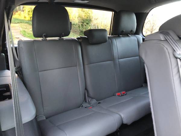 2019 Toyota Sequoia SR5 4WD 5.7L V8 --Navi, Leather, Loaded, Clean--... for sale in Kirkland, WA – photo 18