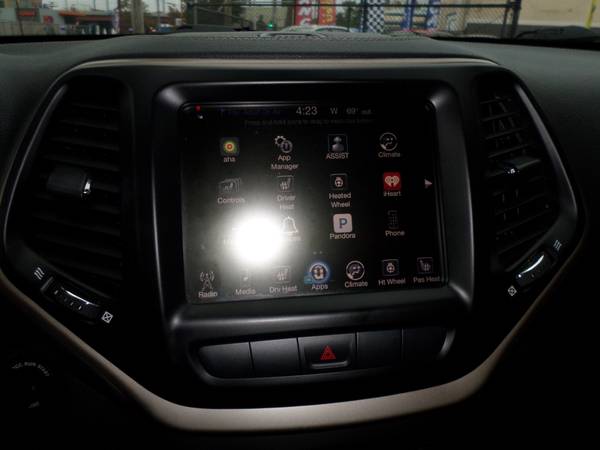 2014 Jeep Cherokee Latitude - cars & trucks - by dealer - vehicle... for sale in New Haven, CT – photo 18