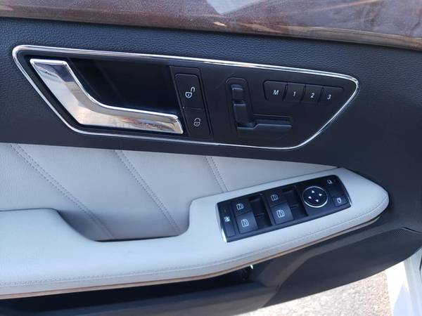 10 Mercedes Benz E350 4Matic w/NAVI! WHITE! 5YR/100K WARR INC!REDUCED! for sale in Methuen, NH – photo 18