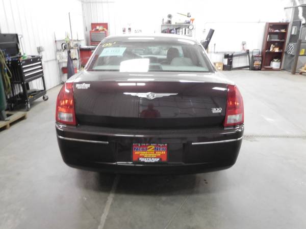 2005 CHRYSLER 300 - cars & trucks - by dealer - vehicle automotive... for sale in Sioux Falls, SD – photo 4