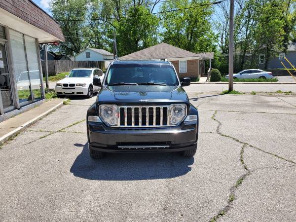 2009 Jeep Liberty Limited 4x4, Runs Great! Leather! Loaded! - cars & for sale in New Albany, KY – photo 3