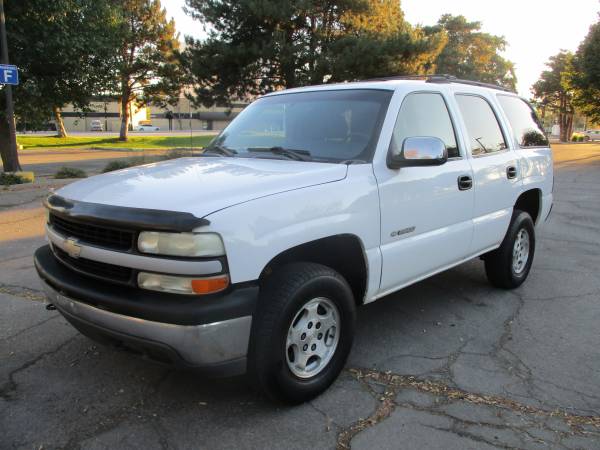 2002 Chevrolet Tahoe, 4x4, auto, 5.3 V8, loaded, smog, SUPER CLEAN!... for sale in Sparks, NV – photo 4