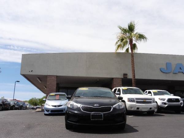 2015 Kia Forte 4dr Sdn Auto LX/CLEAN 1-OWNER CARFAX for sale in Tucson, AZ – photo 2