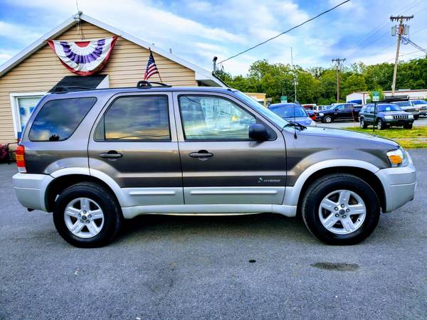 2005 FORD ESCAPE AWD Automatic Low Mileage 1-OWNER⭐+ 6 MONTH... for sale in Front Royal, VA – photo 7