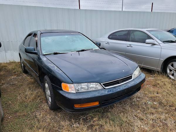 1996 HONDA ACCORD EX/EXR - cars & trucks - by dealer - vehicle... for sale in Fort Worth, TX – photo 3