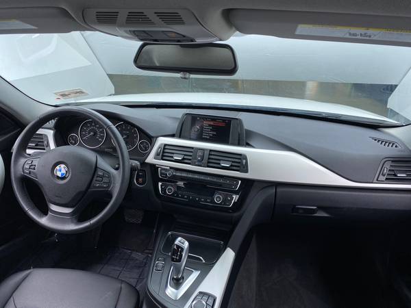 2017 BMW 3 Series 320i xDrive Sedan 4D sedan White - FINANCE ONLINE... for sale in Sarasota, FL – photo 21