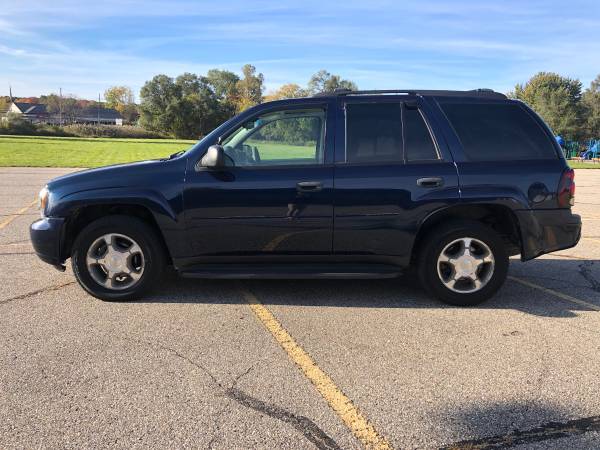 Reliable! 2007 Chevy Trailblazer! 4x4! Best Buy! for sale in Ortonville, OH – photo 2