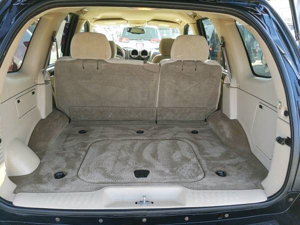 2004 GMC Envoy 4WD 4D Sport Utility / SUV SLE - cars & trucks - by... for sale in Waterloo, IA – photo 15