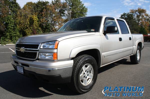 2007 CHEVROLET 1500 CREW CAB 4X4 - cars & trucks - by dealer -... for sale in Fredericksburg, District Of Columbia – photo 3