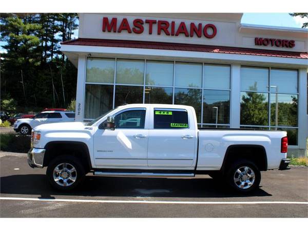 2015 GMC Sierra 2500HD available WiFi 4WD CREW CAB SLT 6.0 VORTEC... for sale in Salem, NH – photo 9