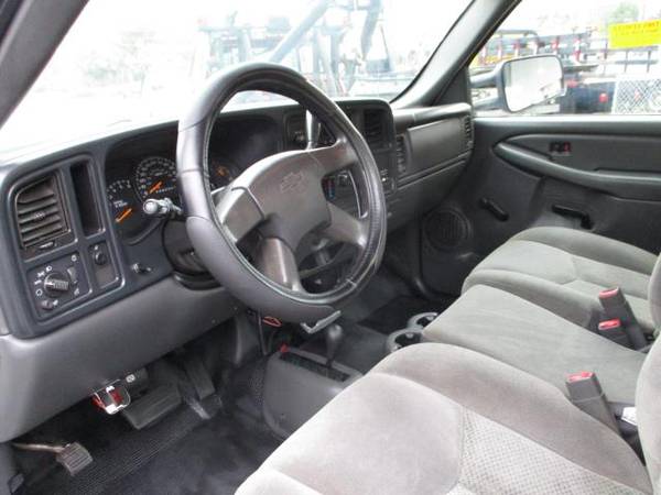 2006 Chevrolet Silverado 2500 REG. CAB 4X4 W/ SNOW PLOW * 84K * -... for sale in south amboy, MS – photo 8