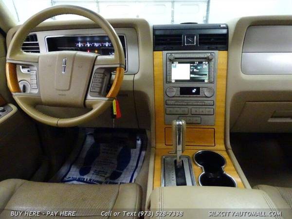 2010 Lincoln Navigator 4x4 Navi Camera Sunroof 3rd Row 4x4 Base 4dr for sale in Paterson, NY – photo 16
