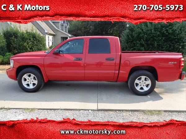 2005 GMC Yukon SLT * Roof & Leather * Quad Seating * DVD * 164k for sale in Hickory, IL – photo 19
