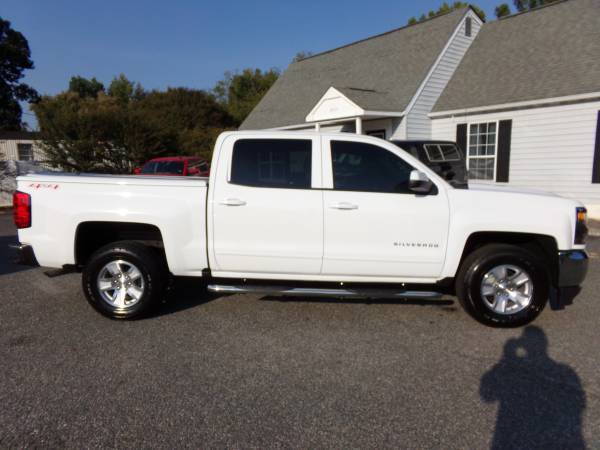 IMMACULATE 2017 Chevrolet Silverado Crew Cab 4X4 for sale in Hayes, NC – photo 13