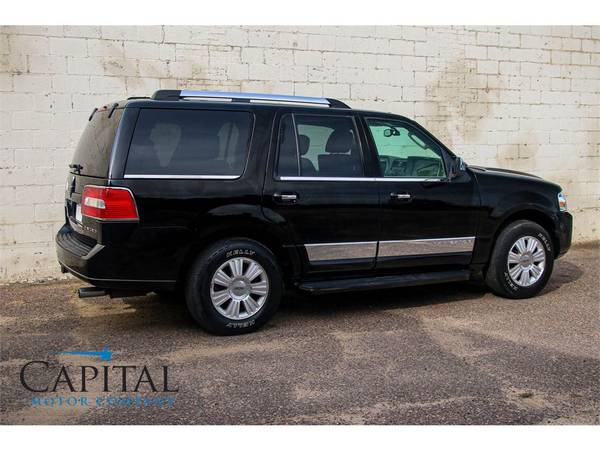 Stunning '08 Lincoln Navigator 4WD w/3rd Row! Only $11k! for sale in Eau Claire, MN – photo 4